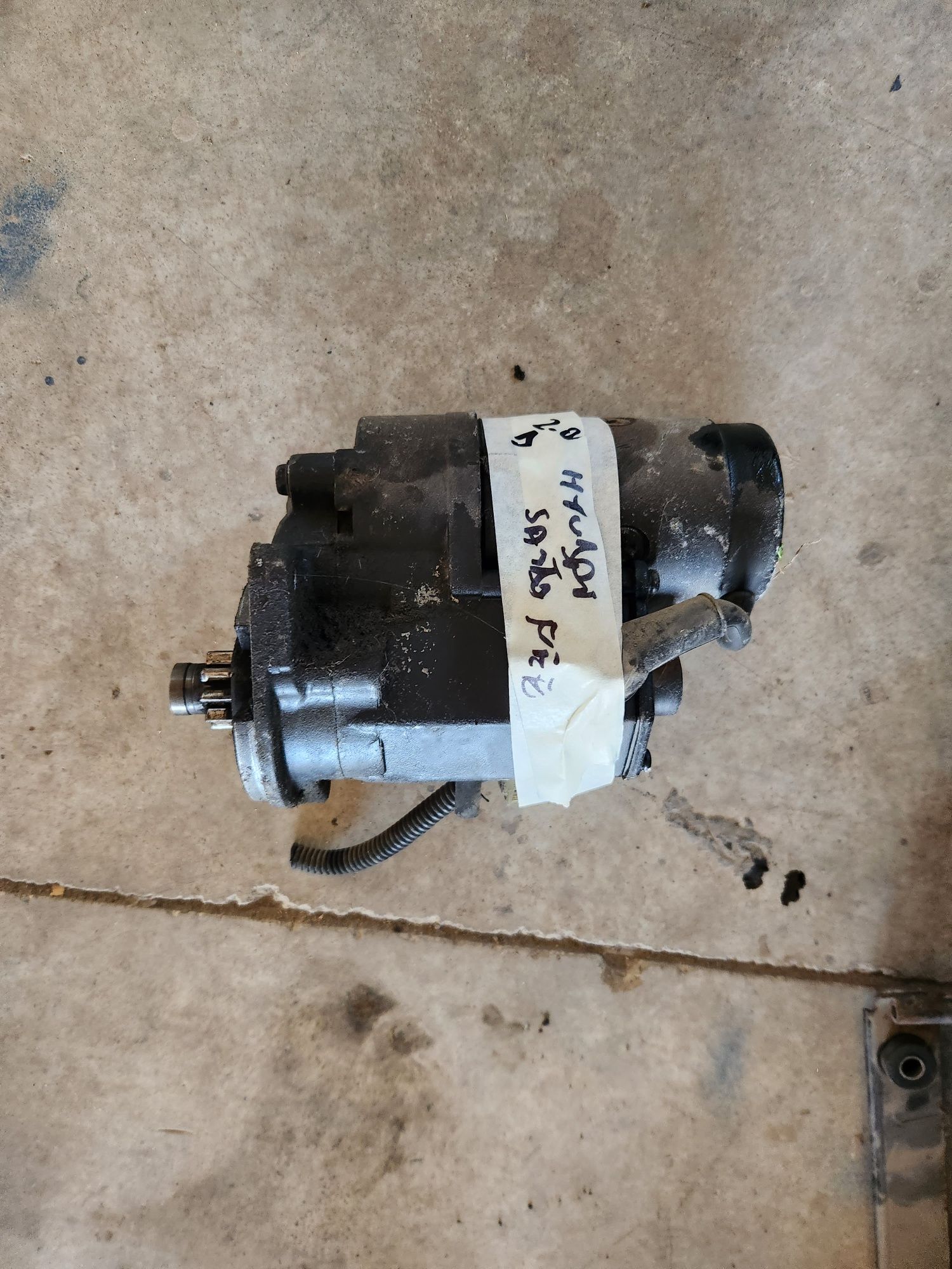 Vând Alternator  hyundai santa fee 2000 diesel