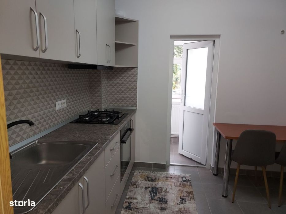 INTRARE OBCINI - 2 camere decomandate