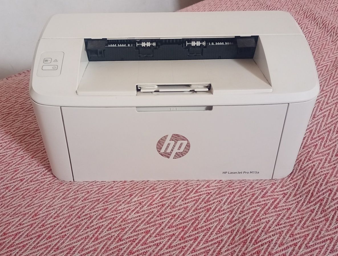 Продаётся принтер HP LaserJet Pro M1 5a