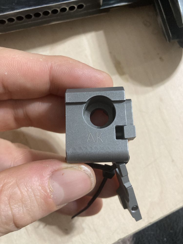 Pat PT-1 gen. 2 pentru AK
