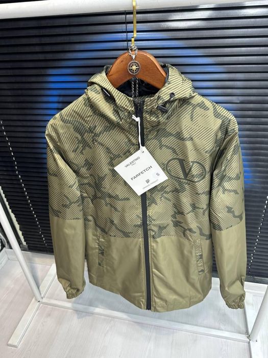 Мъжки ветровки в 2 цвята