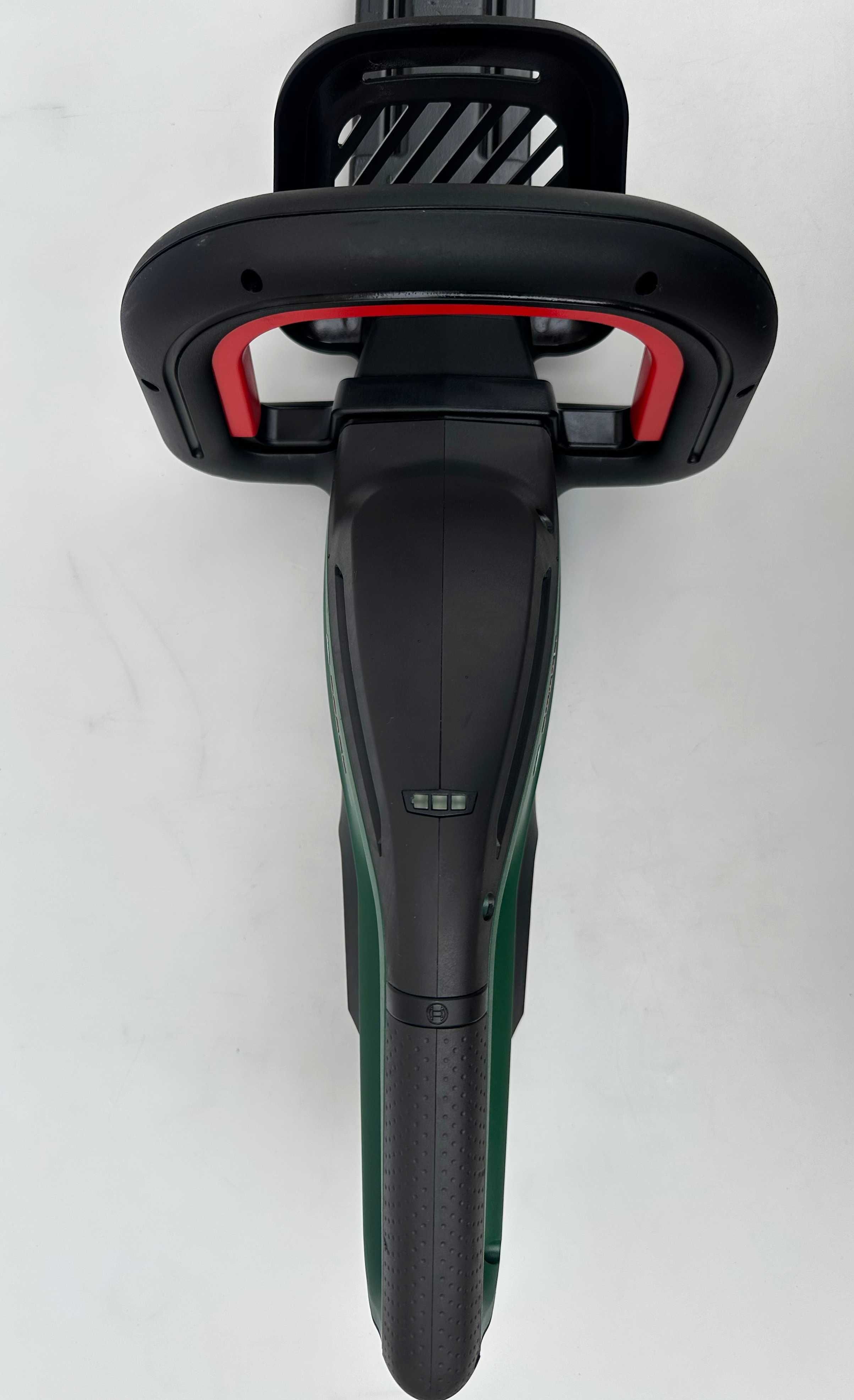 Bosch Universal HedgeCut 18V-55 - Безчетков храсторез 18V като нов!