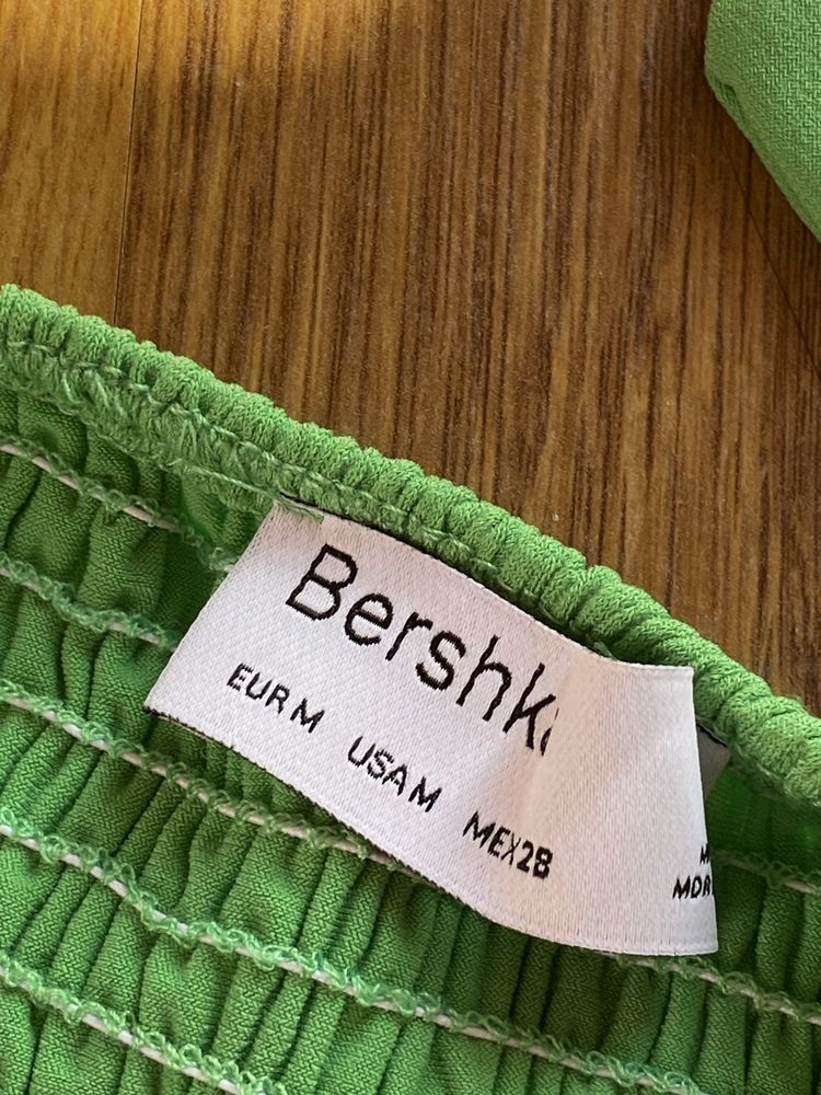 Гащеризон Bershka