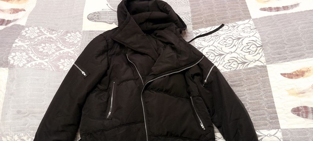 Продам куртку мужскую