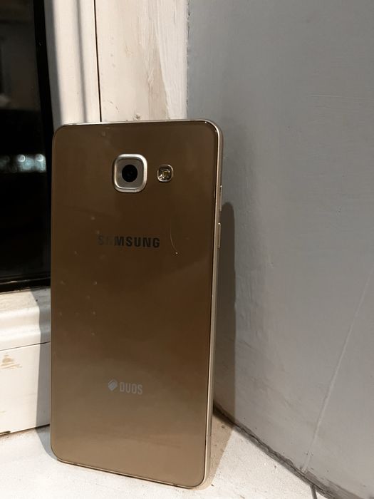 Продам Samsung galaxy A5
