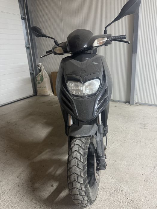 Scuter Piaggio Typhoon 4t