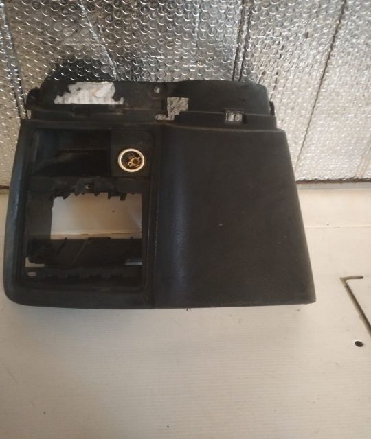 Suport  Pahare fata A6396800431 Mercedes-Benz Vito W639 seria