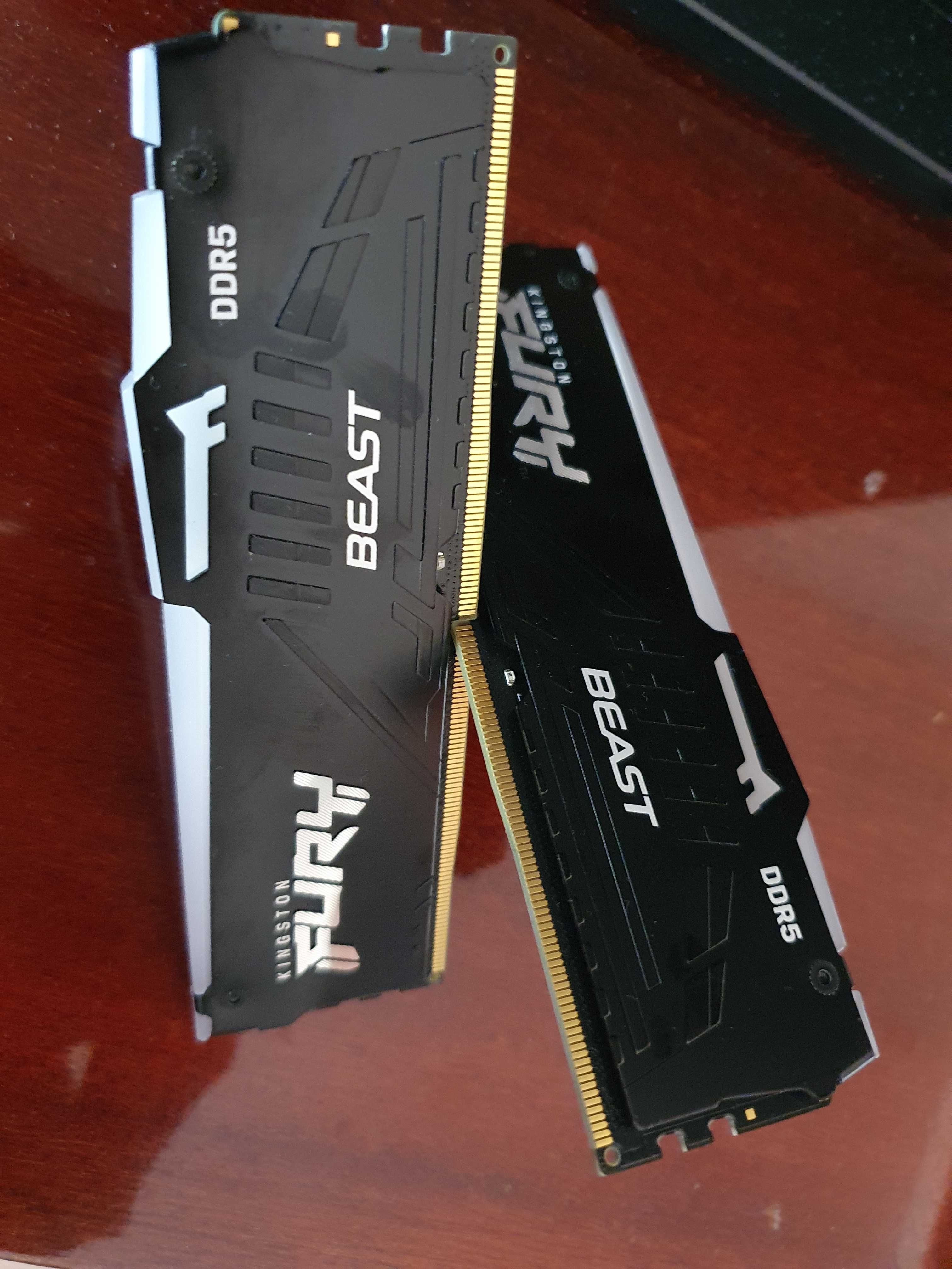 Kit Memorie RAM DDR5 Kingston Fury Beast RGB 32 GB 5600MHZ