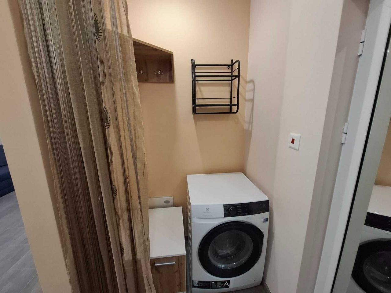 Дава се под наем Двустаен апартамент в София, Гео Милев - 62 кв.м за 561 € - Снимка #5