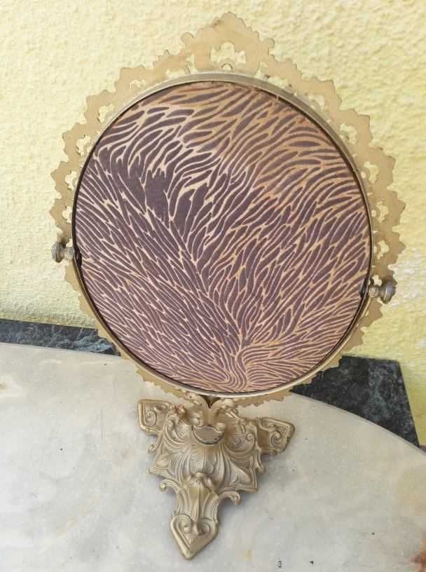 Oglinda vintage cu suport din bronz