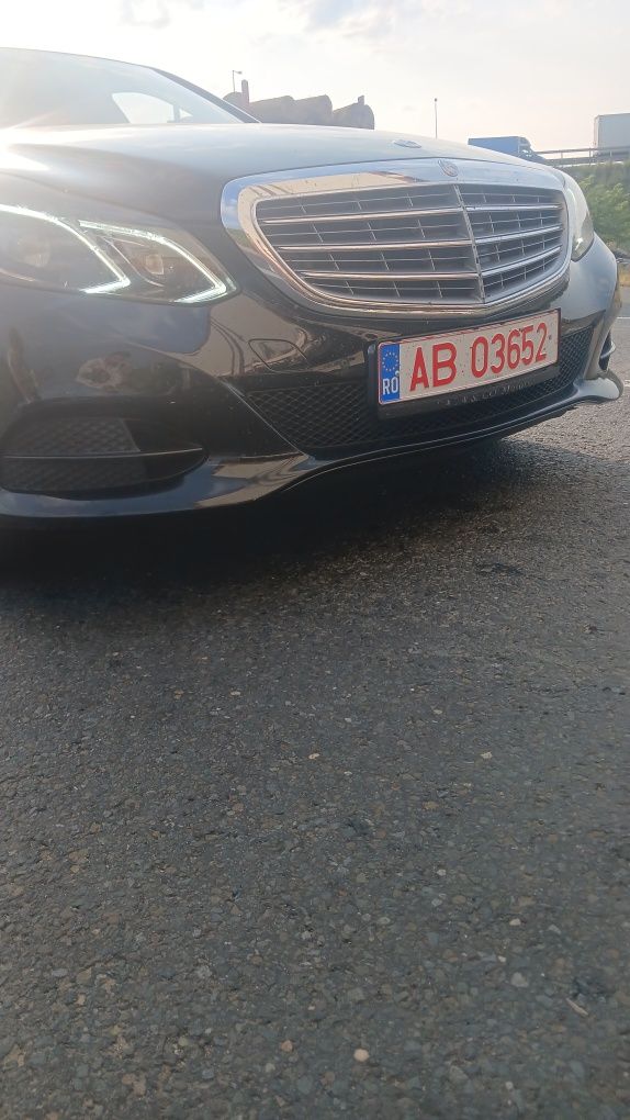 Vând mercedes e clase