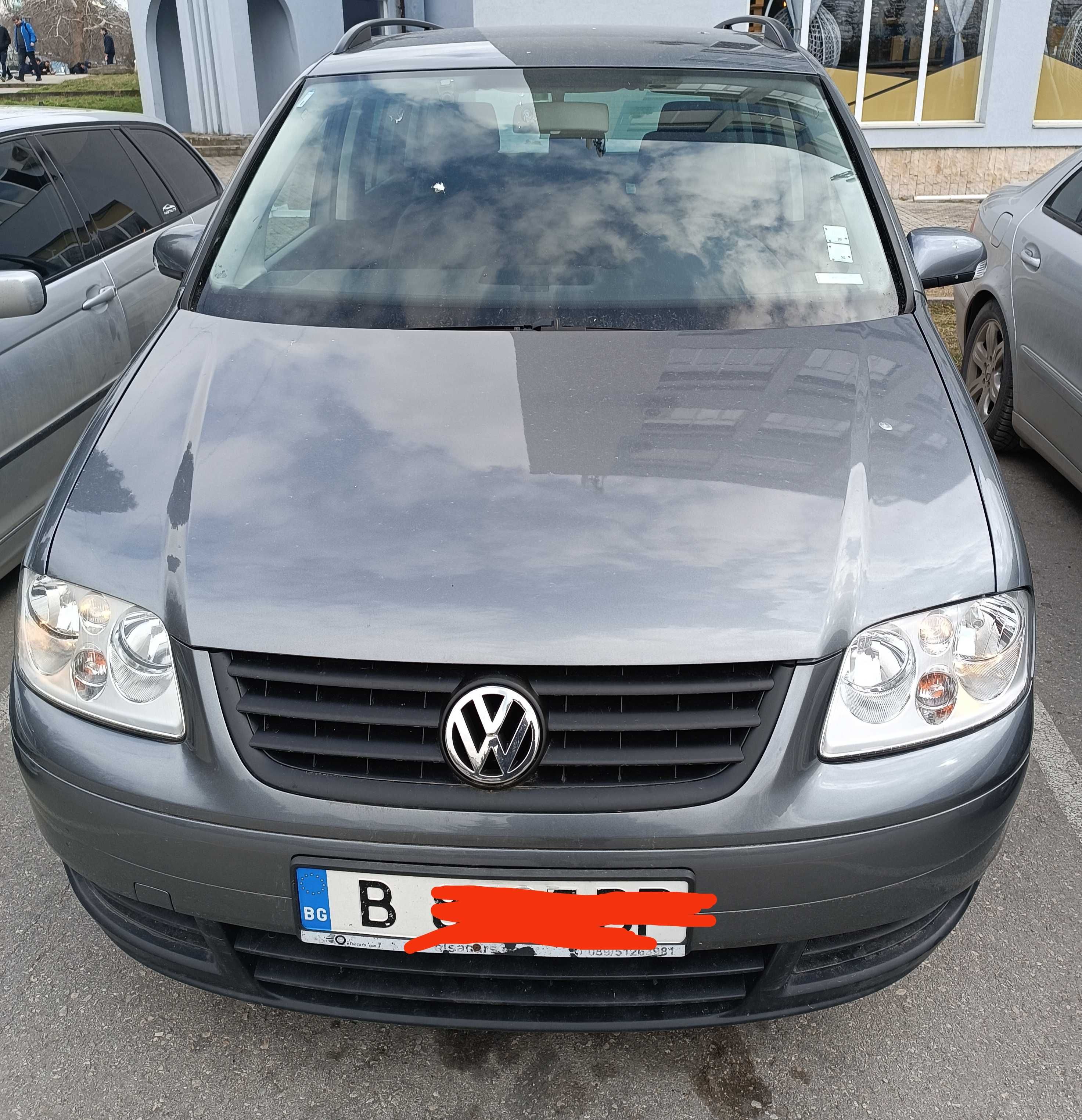 Volkswagen touran 2004г.перфектен