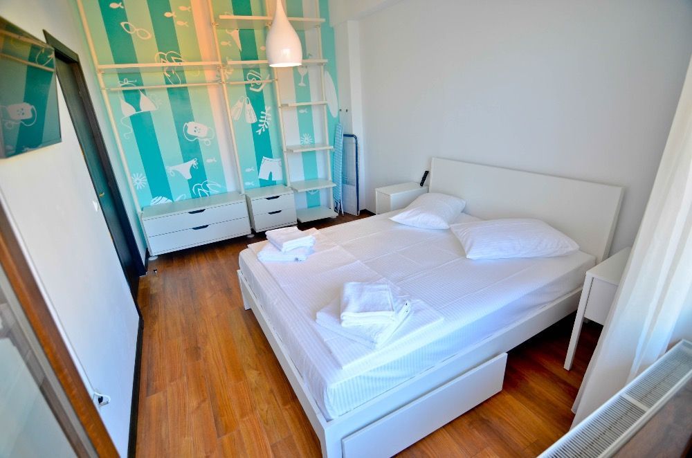 Summerland Happy Blue MAMAIA 400€ / luna