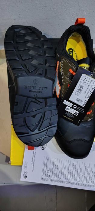 Работни обувки, половинки DIADORA Utiliti ном.42 и 43.