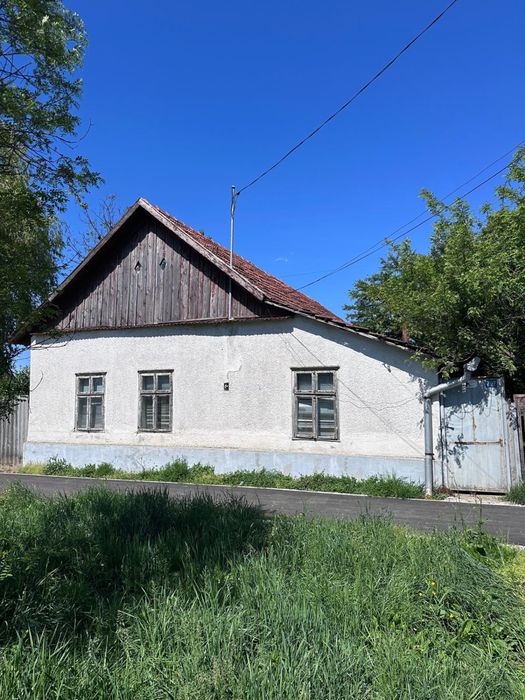 Casa si teren in centrul Dumbravei