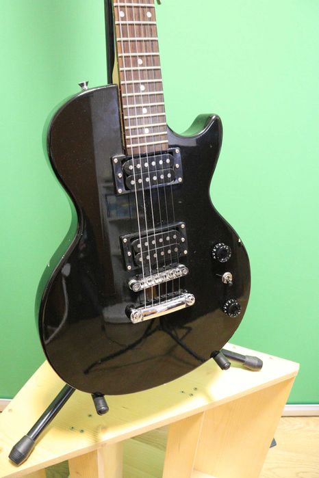 Електрическа китара Westone - надежден инструмент с характер