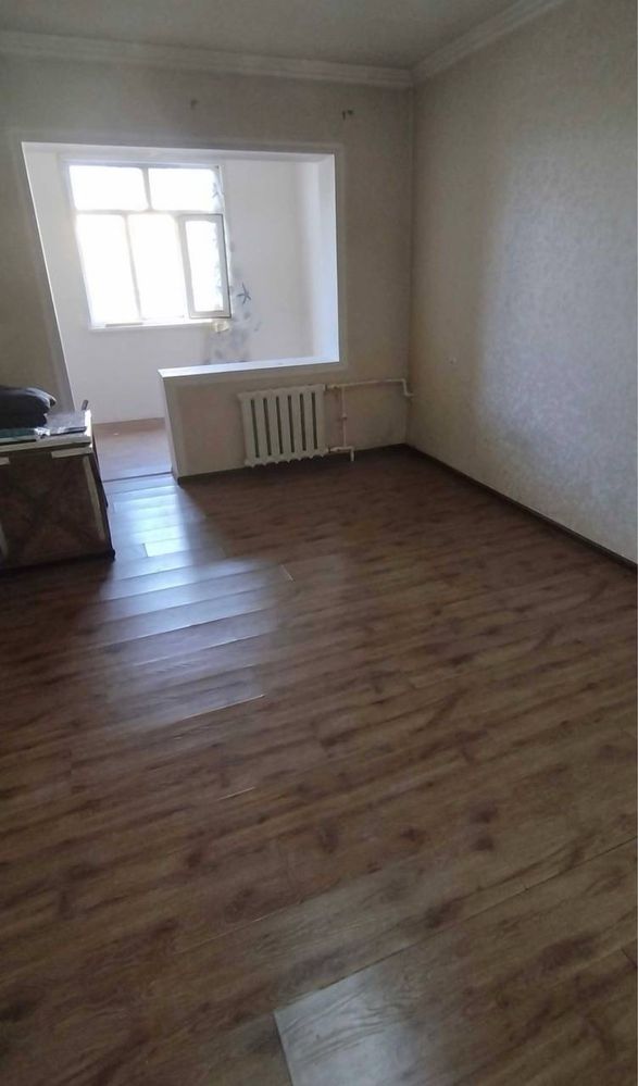 Код 353  Продается 1/5/5 ком квартира куйлюк массив 5