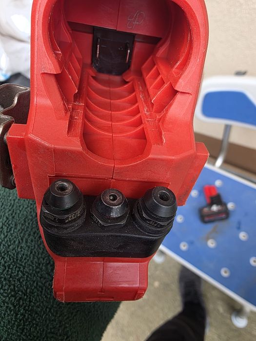 Milwaukee popnituri m12 completa