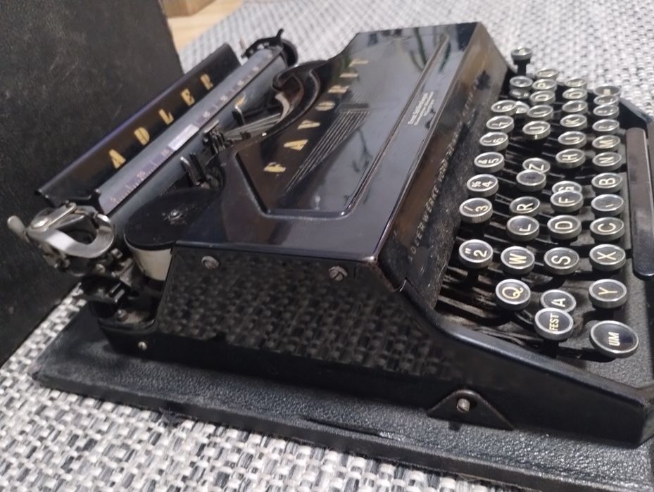 Decorațiuni Mașina de scris Germană ww-ll