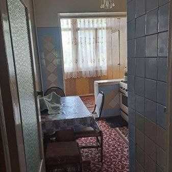 Медгородокда 2-хона 3-этаж яхши жойда