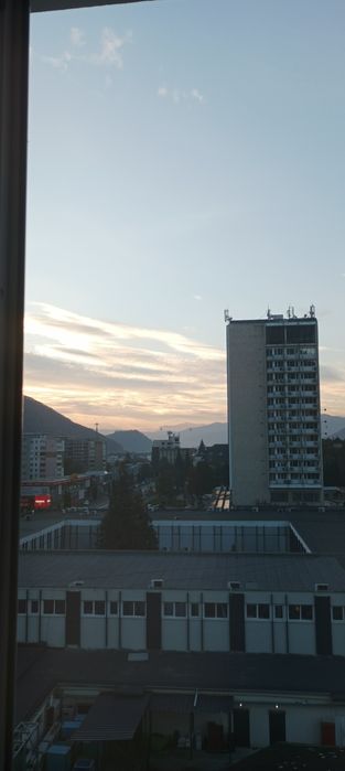 Închiriez garsonieră Zona Centrala Bloc Turn Unic 230 E
