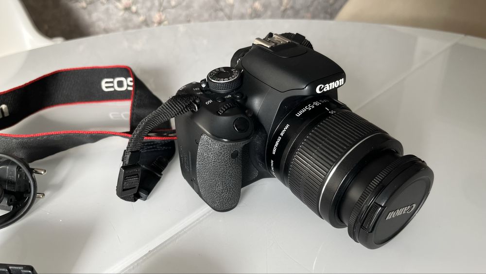 Продам профессиональный фотоаппарат.