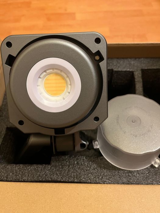 Aputure Amaran 100x  Bi-Color Lampla Led + Softbox Godox