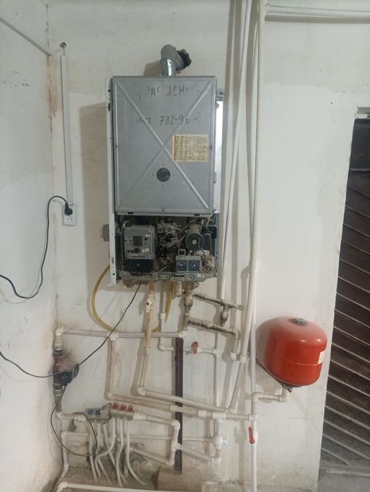 Двухконтурный котел сотилади 4 дона бор.