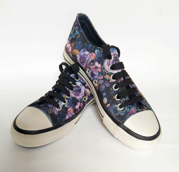 НОВИ Дамски КЕЦОВЕ на цветя. Спортни обувки. Кецове. Маратонки