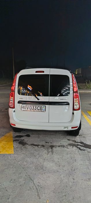 Lada larcus 2016