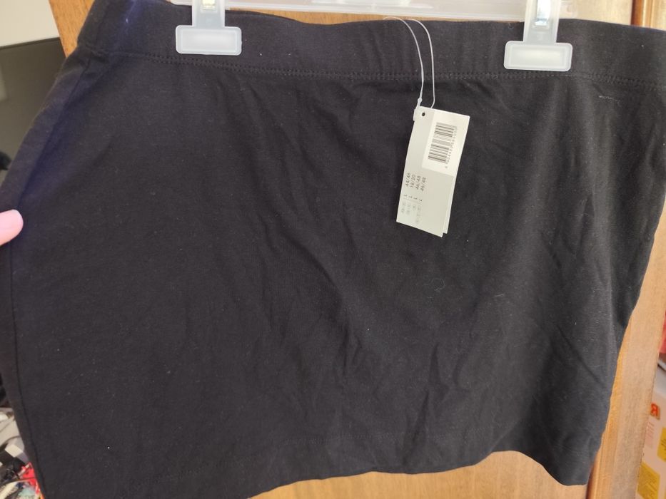 Есмара нови поли - черно и синьо-лилаво М и Л