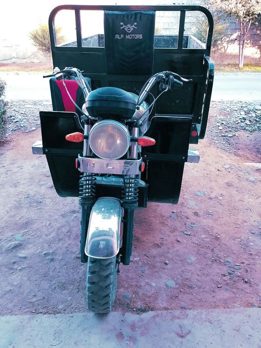 Motoroler idial  saytanyada baraka topadi olgan odam