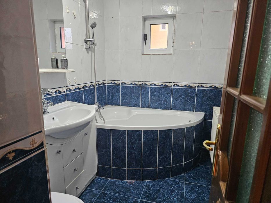 Vand apartament 2 camere