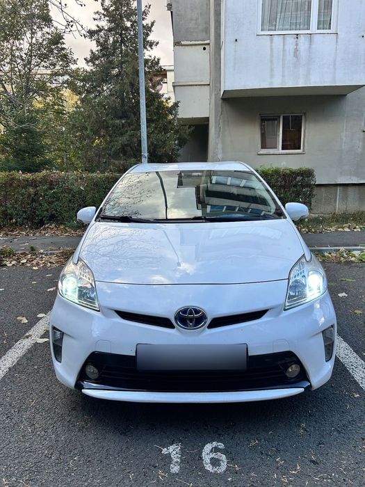 Toyota Prius Toyota Prius Advance 2014