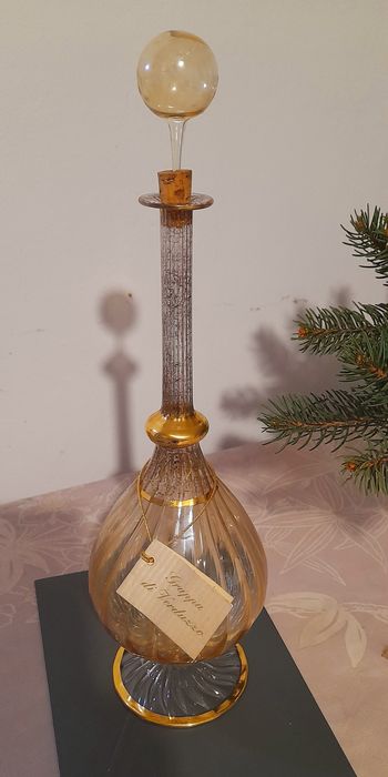 Carafa din sticlă decorativă