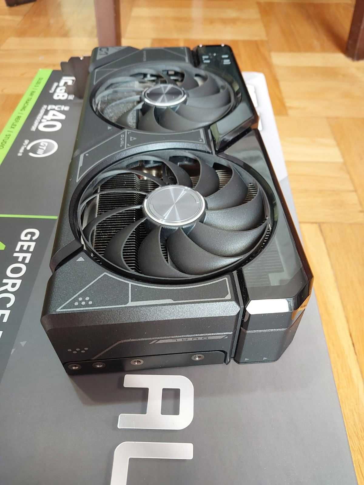 Asus Dual RTX 4070 12GB