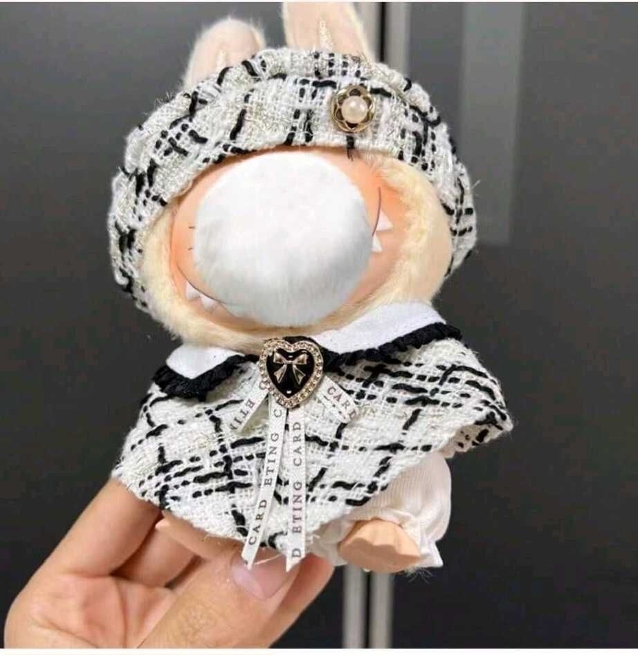 Дрехи за Labubu.