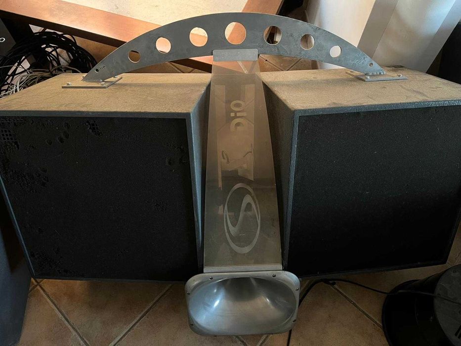 DC‑215 4Ω – 800W cont / 1500W prog –  boxe profesionale