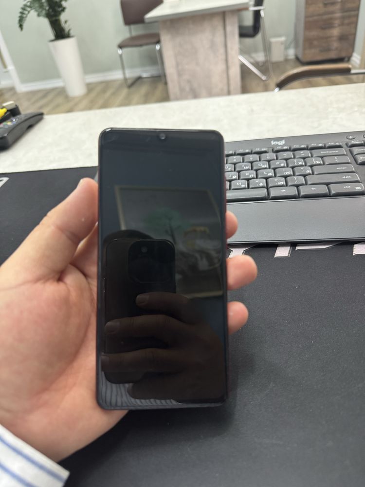 Galaxy a41 qizil