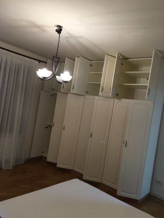Vand apartament de lux 3 camere ultracentral complet utilat si mobilat