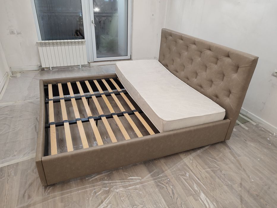 Продам кровать стандартная 185х2