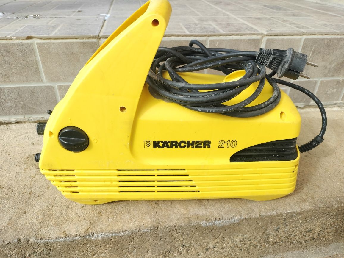 Aparat Karcher 210
