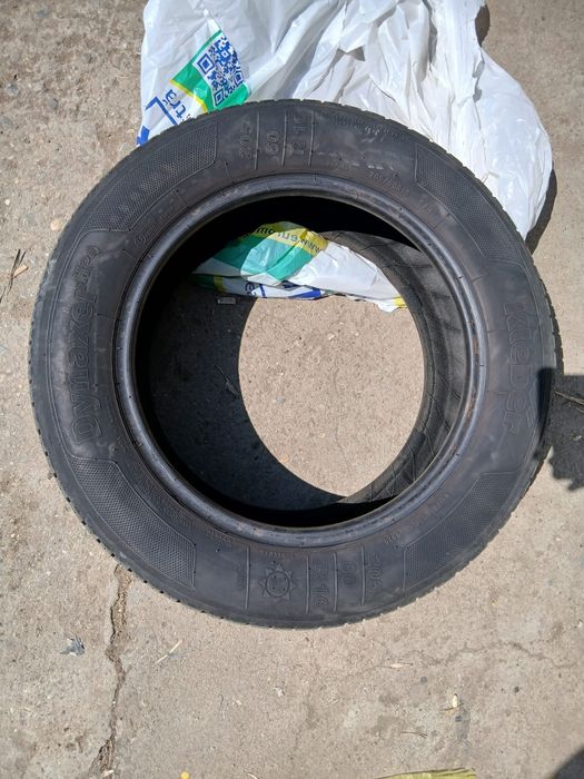 Vând set 4 anvelope vara 205/60 R16 92H