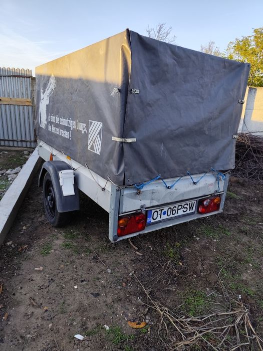 Remorcă auto 750 kg.