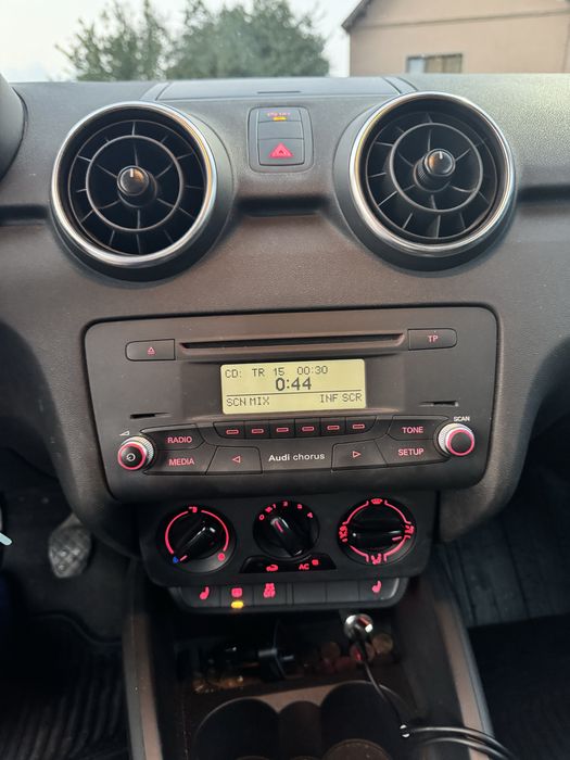 Audi A1 1.6 TDI 105 cp