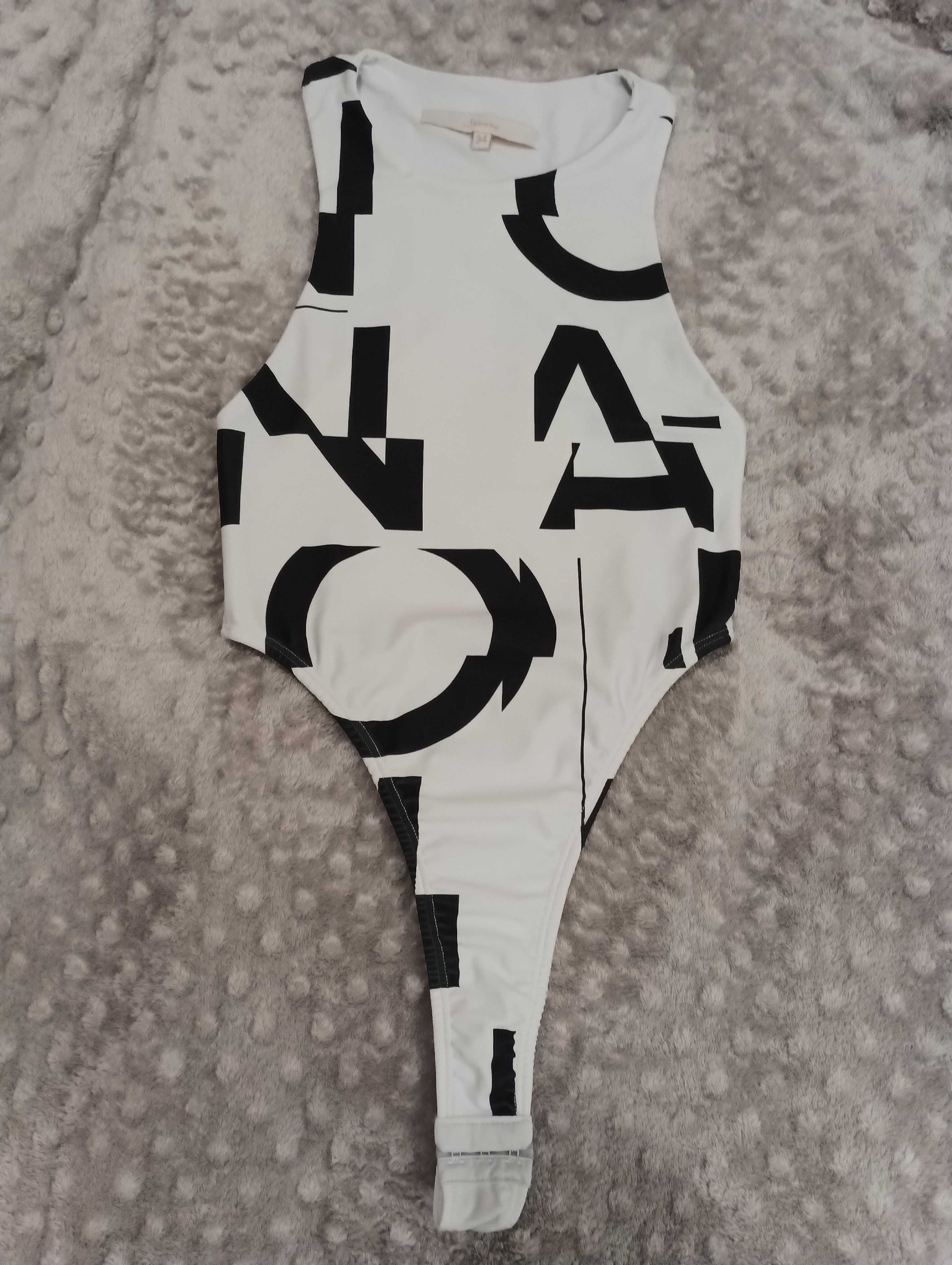 Изрязано боди Junona в бяло с черни надписи , размер ХС