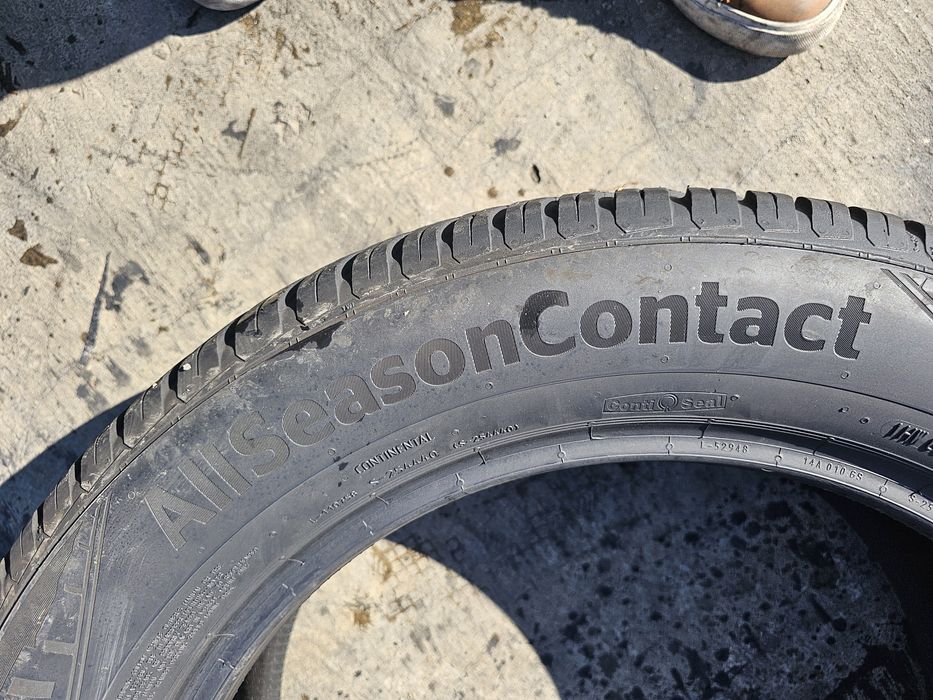 235 55 18 continental all seasson  2022