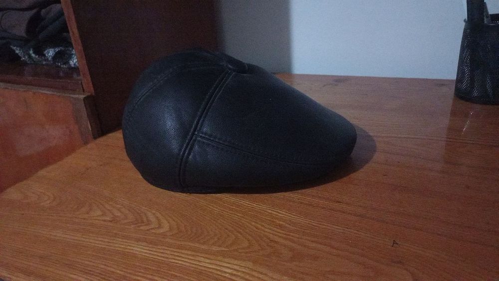 Продам Кепку Восьмилинку