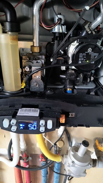 Instalator  autorizat