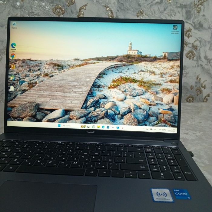 Huawei notbuk core i5